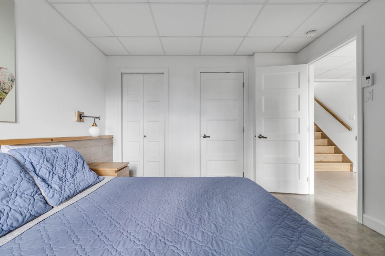 Chambre à coucher — 37 Ch. de la Seigneurie, Les Éboulements