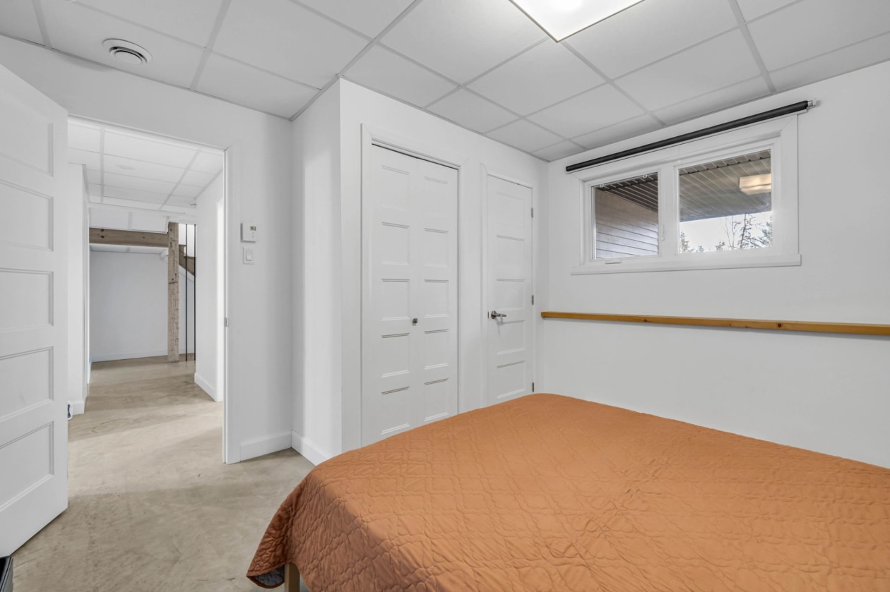 Chambre à coucher — 37 Ch. de la Seigneurie, Les Éboulements