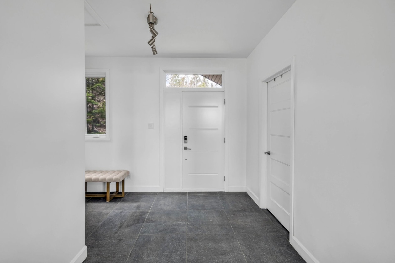 Hall d'entrée — 37 Ch. de la Seigneurie, Les Éboulements