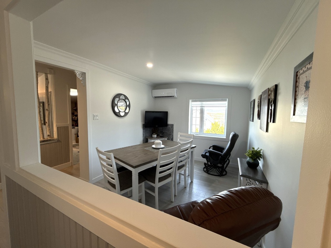 Salle à manger — 258 Ch. Mailloux, La Malbaie