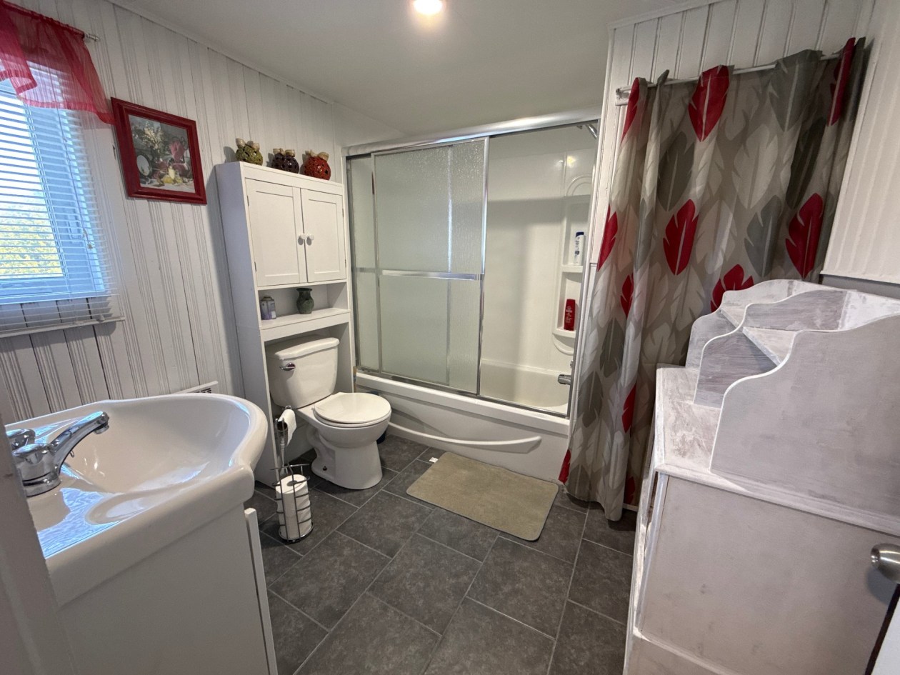Salle de bains — 258 Ch. Mailloux, La Malbaie