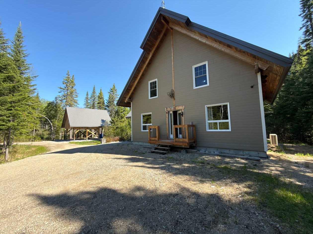 Face arrière — 25 Route 138, Saint-Hilarion