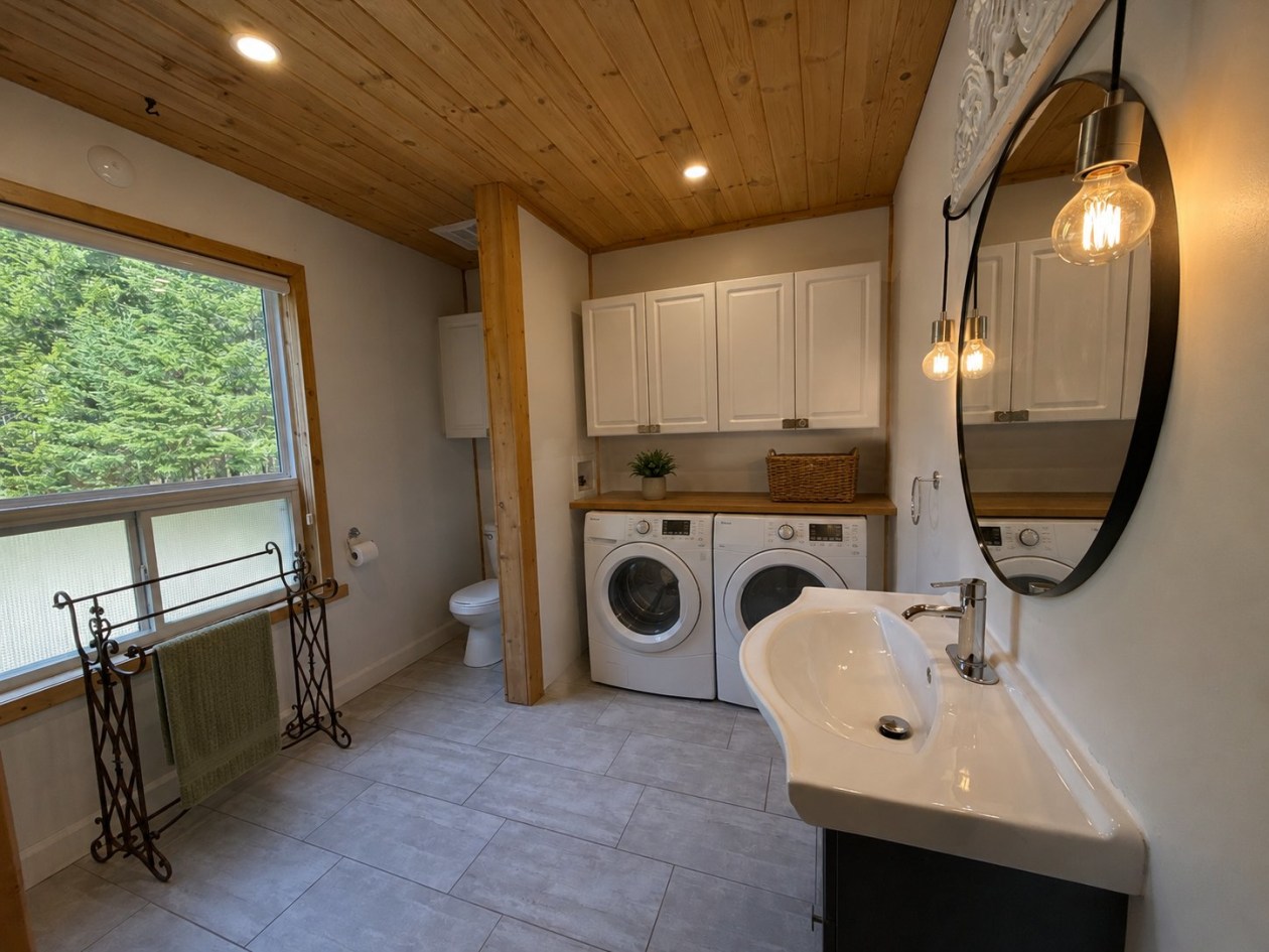 Salle de bains — 25 Route 138, Saint-Hilarion
