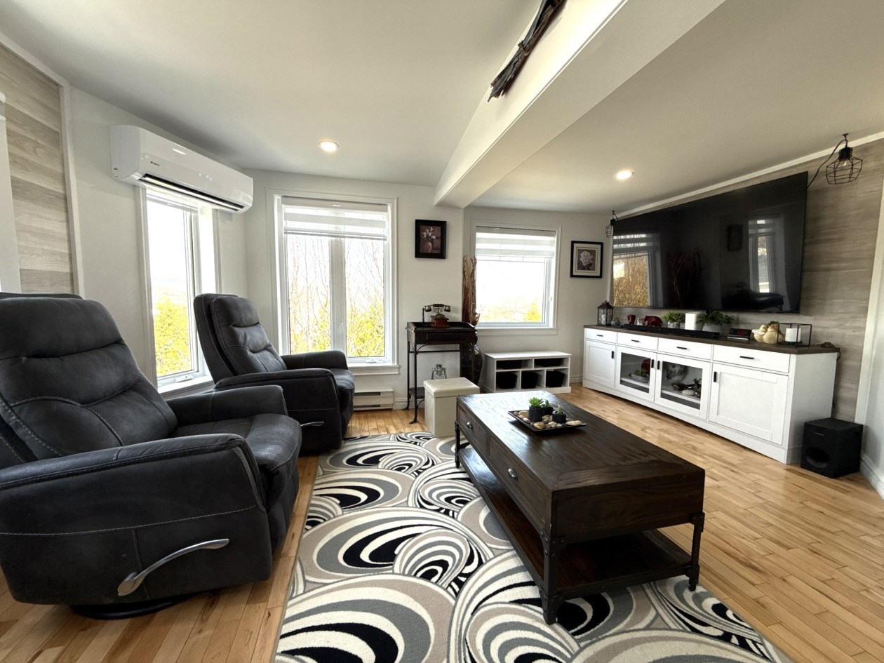Salon — 258 Ch. Mailloux, La Malbaie