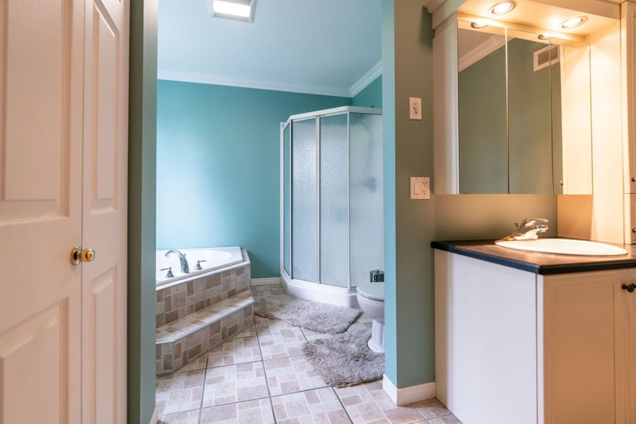 Salle de bains — 5 - 7 Ch. du Relais, Baie-Saint-Paul