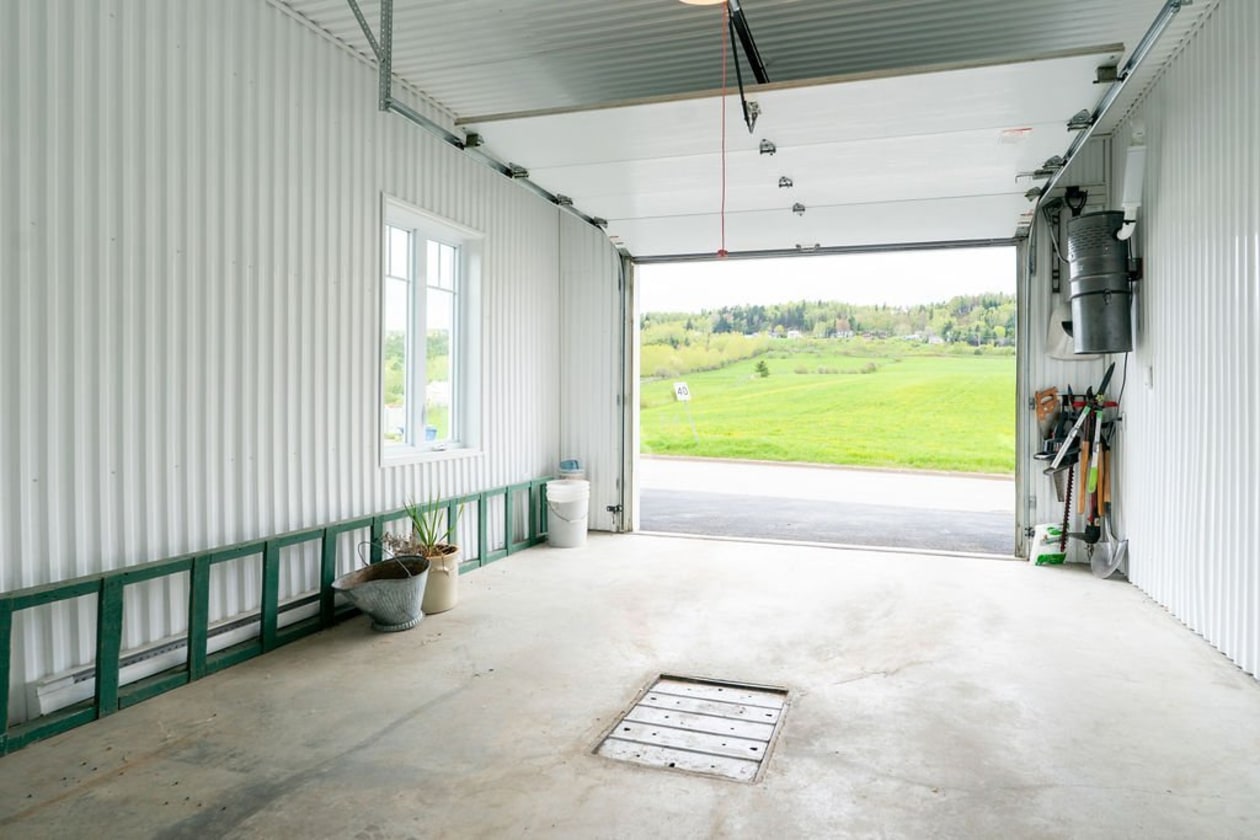 Garage — 5Z - 7Z Ch. du Relais, Baie-Saint-Paul