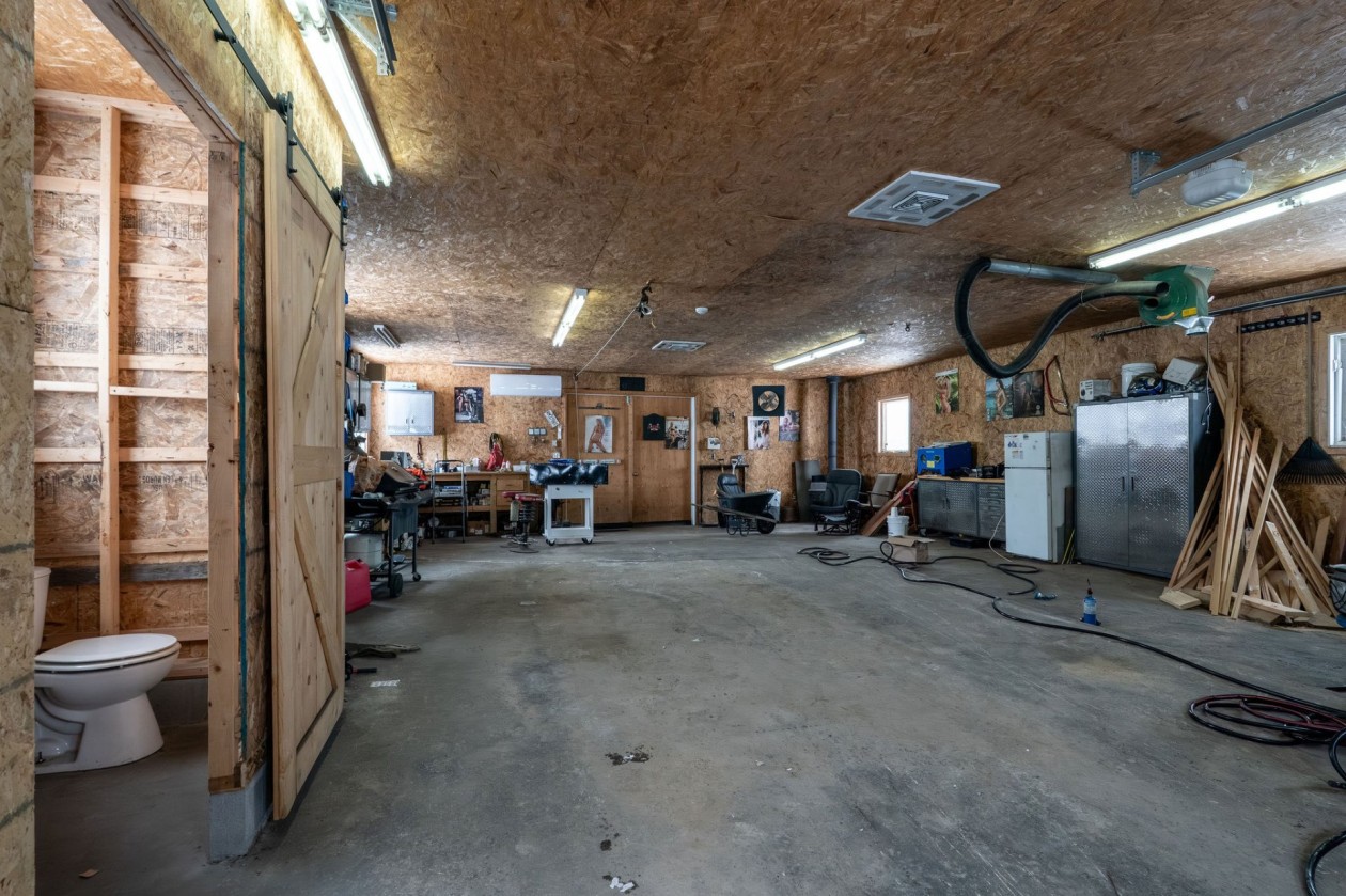 Garage — 373 4e Rang, Saint-Hilarion