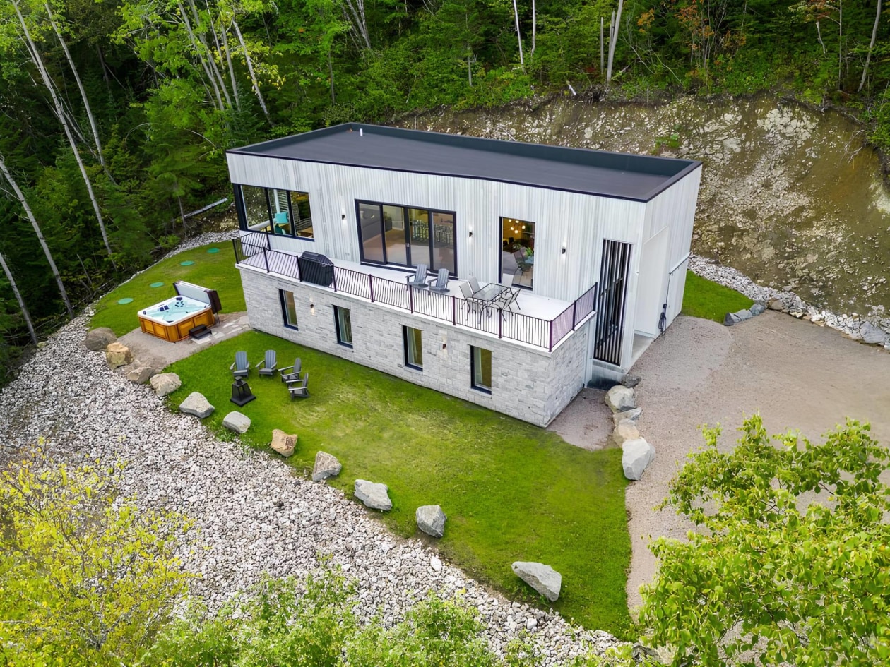 Photo aérienne — 173 Rue du Vallon, Les Éboulements