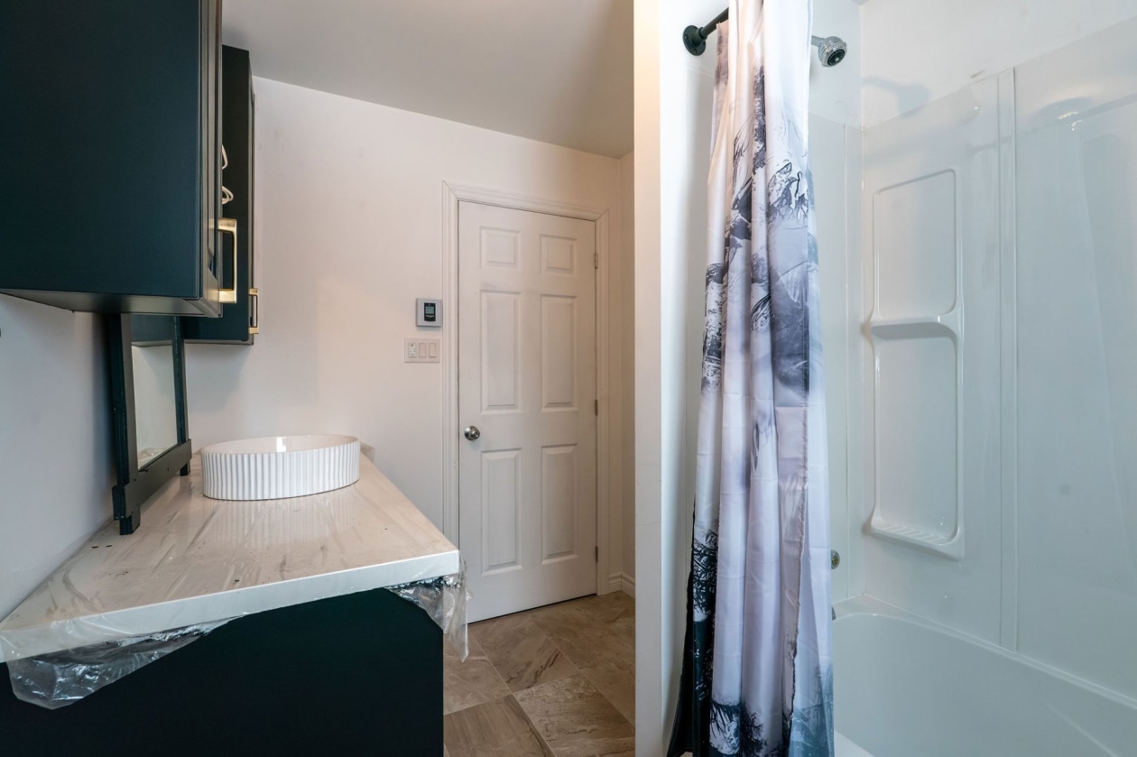 Salle de bains — 373 4e Rang, Saint-Hilarion