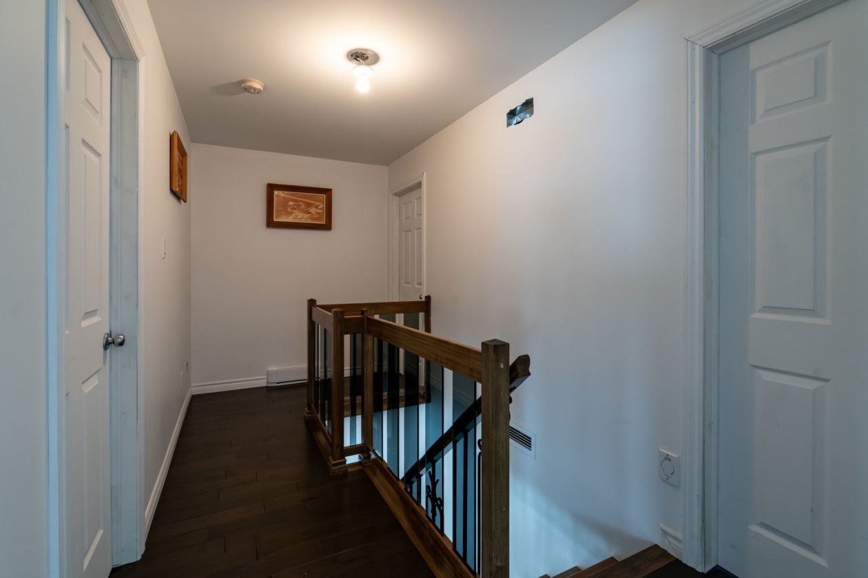 Corridor — 373 4e Rang, Saint-Hilarion