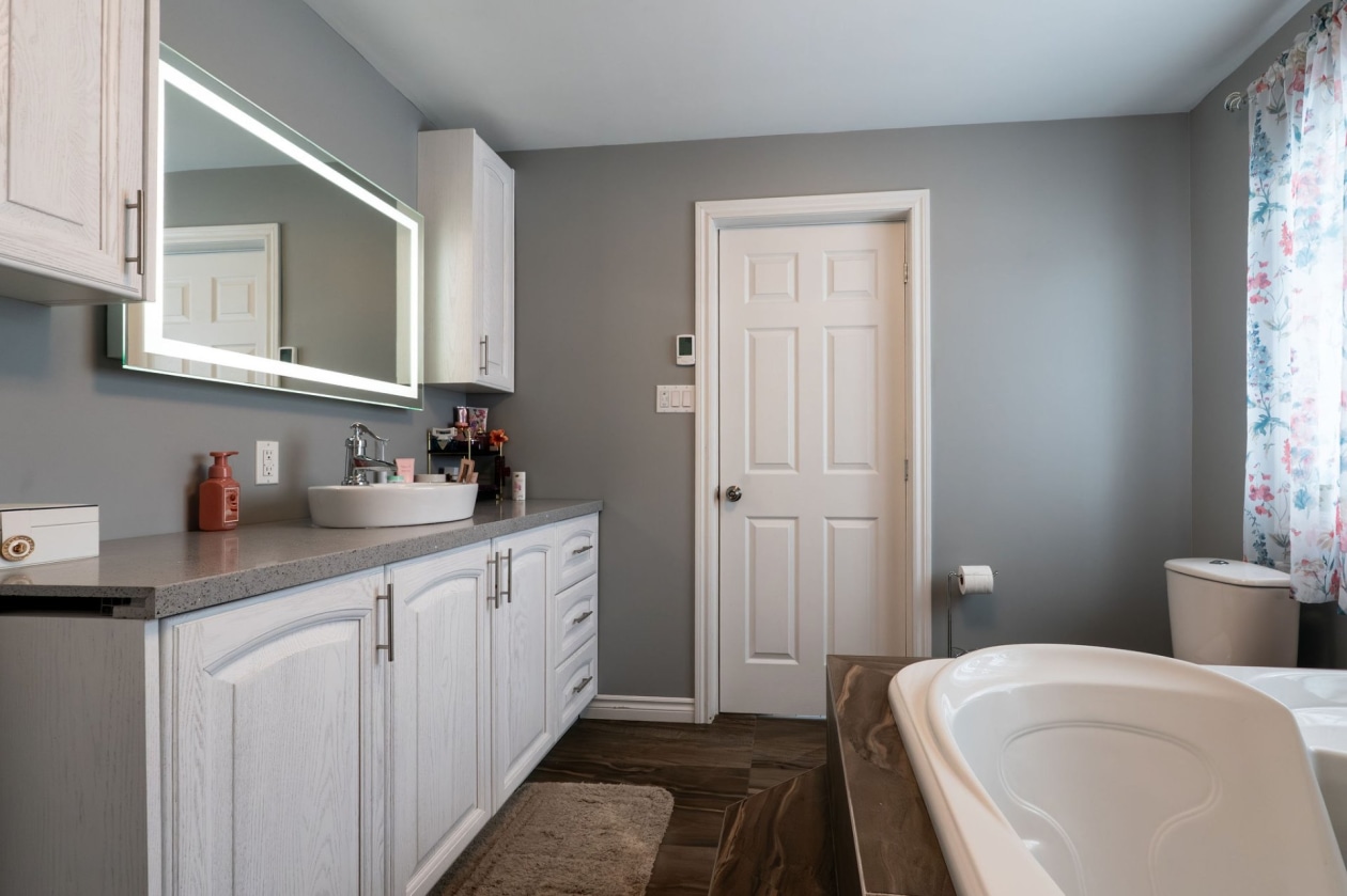 Salle de bains — 373 4e Rang, Saint-Hilarion