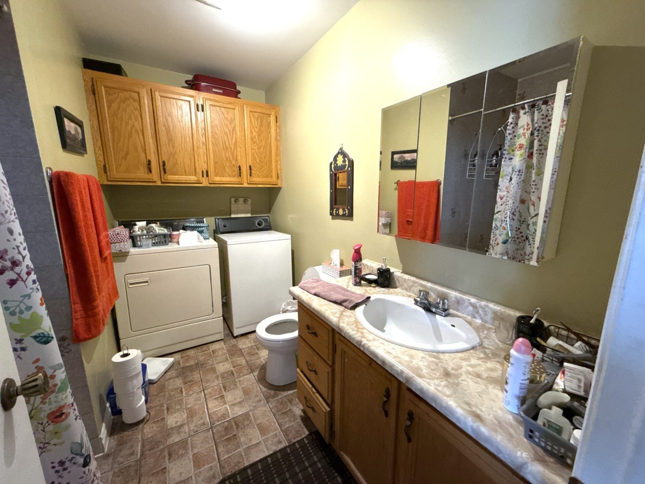 Salle de bains — 95 - 97 Rue St-Jean-Baptiste, Baie-Saint-Paul