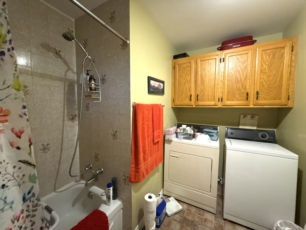 Salle de bains — 95 - 97 Rue St-Jean-Baptiste, Baie-Saint-Paul