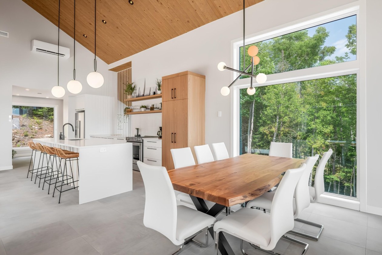 Salle à manger — 227 Ch. du Domaine-Charlevoix, Les Éboulements