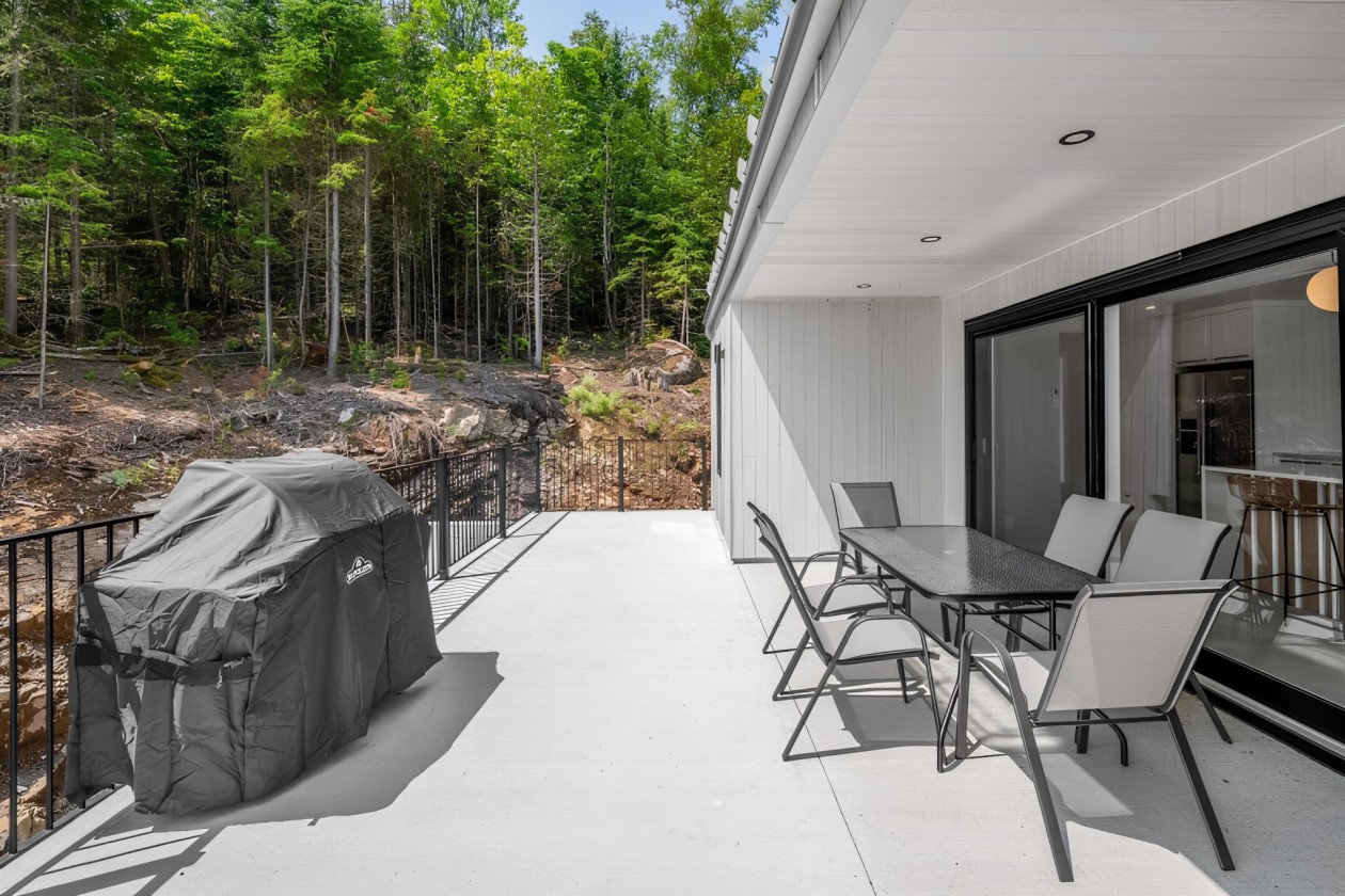 Terrasse — 227 Ch. du Domaine-Charlevoix, Les Éboulements