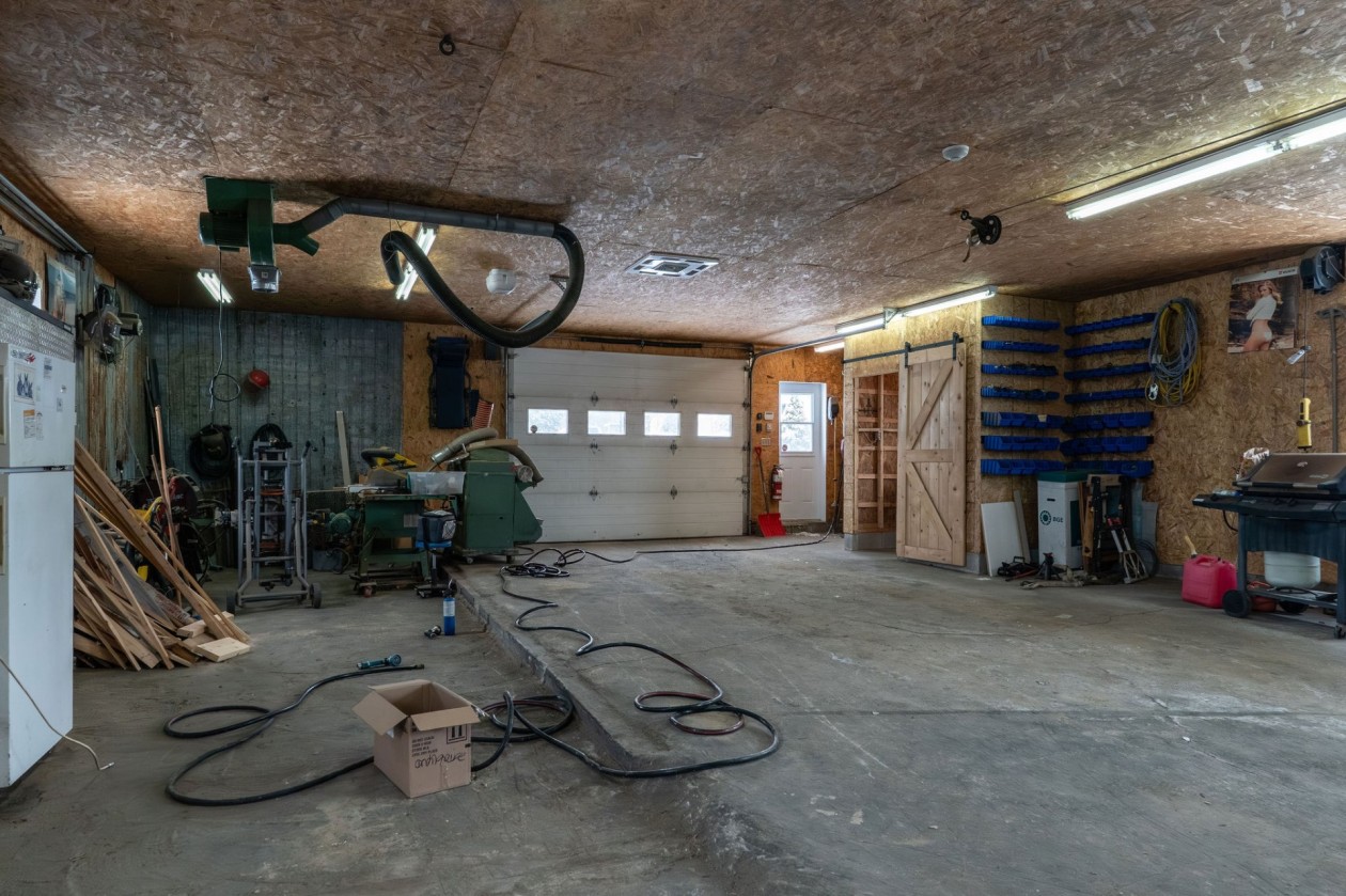 Garage — 373 4e Rang, Saint-Hilarion