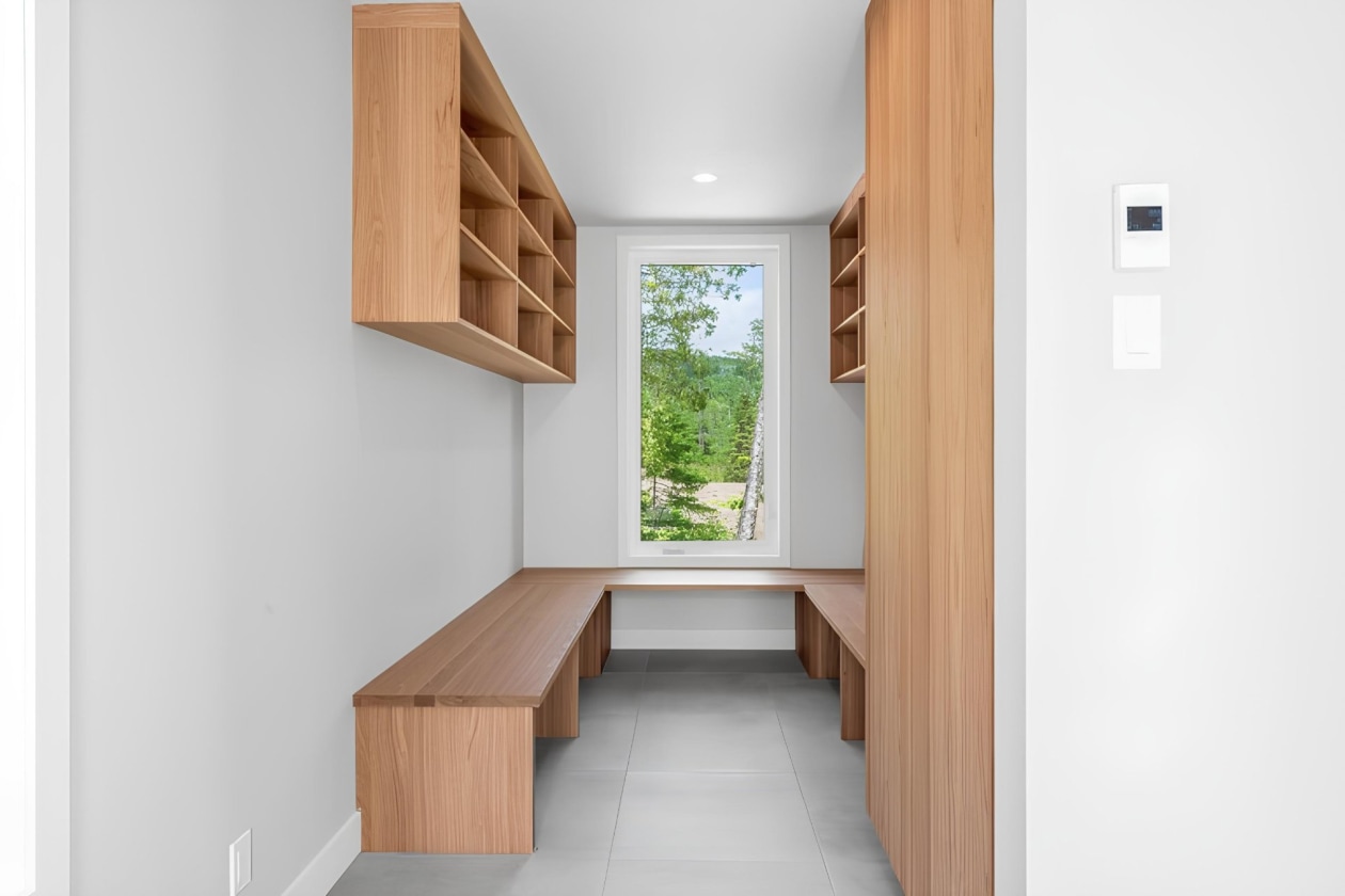 Rangement — 306 Rue du Flanc, Les Éboulements