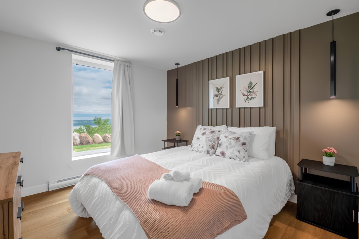 Chambre à coucher — 306 Rue du Flanc, Les Éboulements