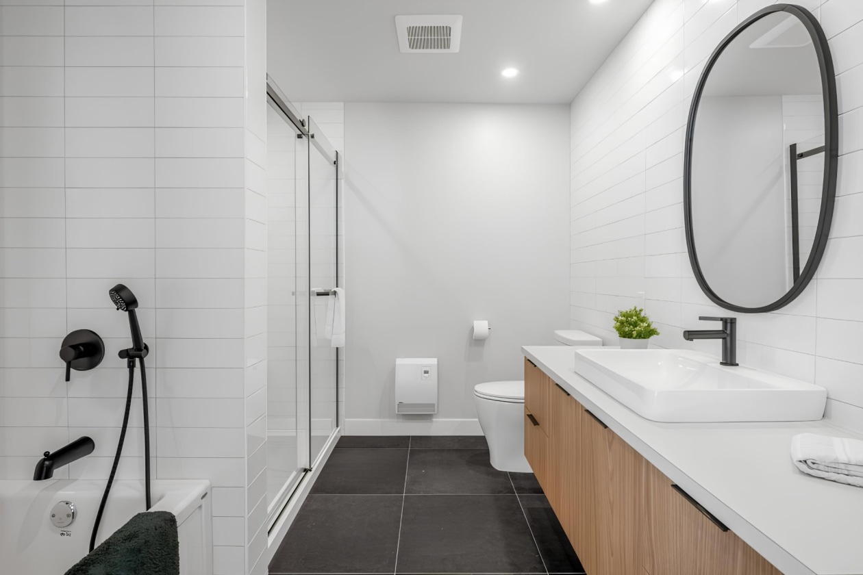 Salle de bains — 306 Rue du Flanc, Les Éboulements