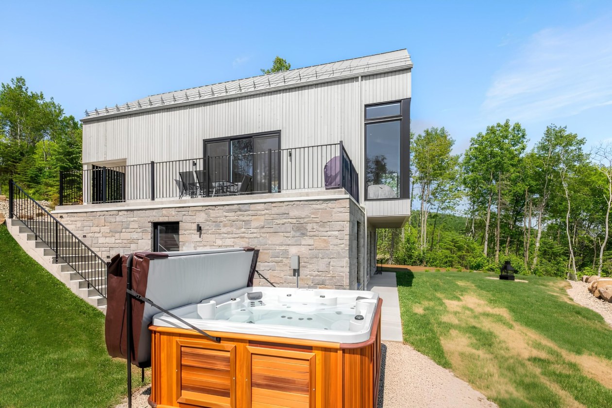 Extérieur — 306 Rue du Flanc, Les Éboulements