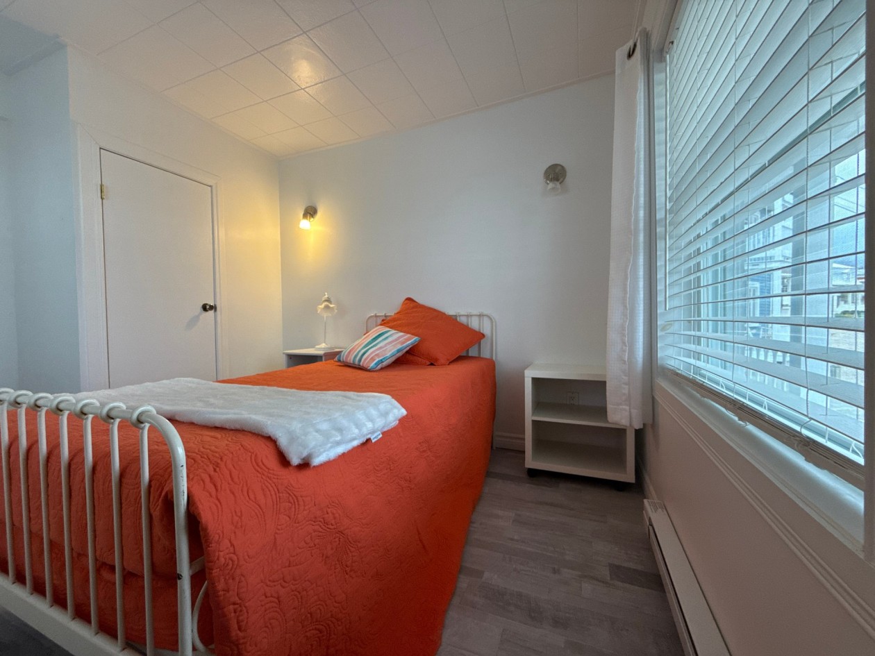 Chambre à coucher — 102 - 104 Rue St-Joseph, Baie-Saint-Paul