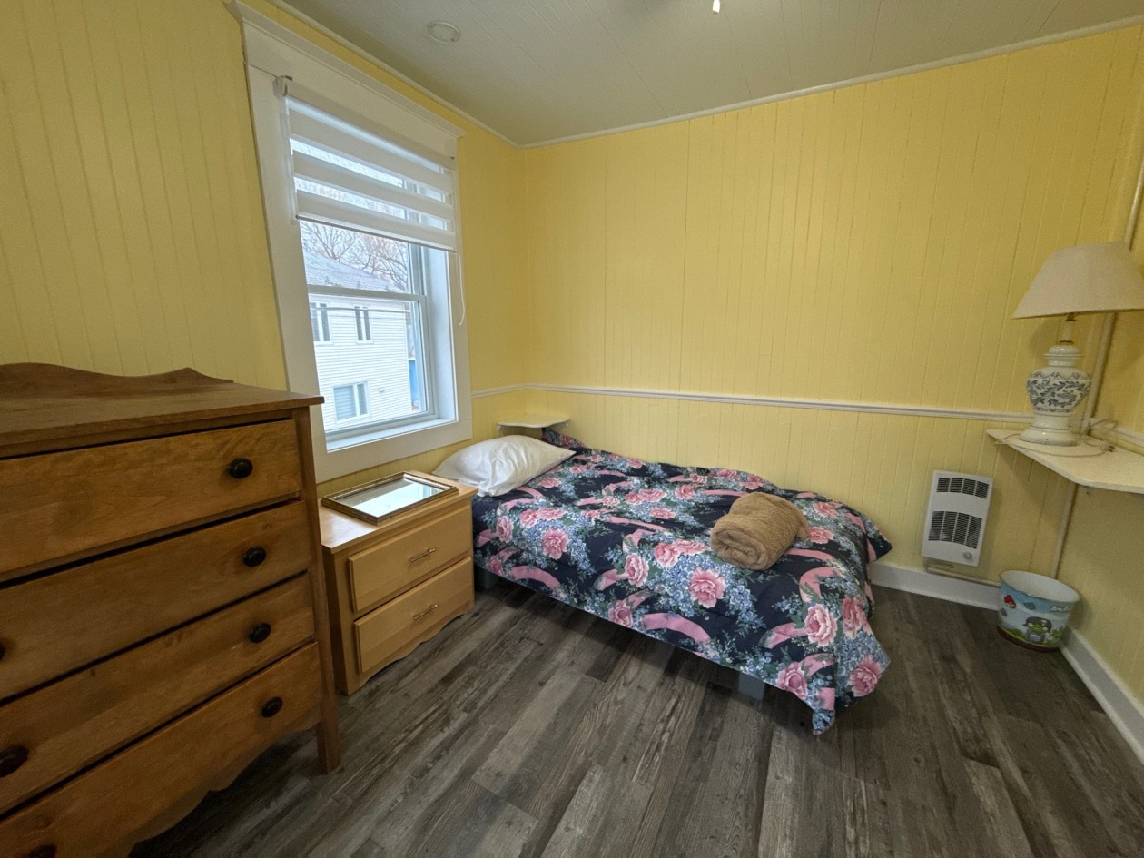 Chambre à coucher — 102 - 104 Rue St-Joseph, Baie-Saint-Paul