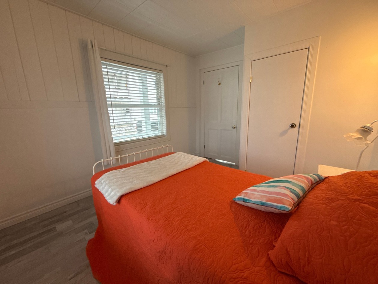 Chambre à coucher — 102 - 104 Rue St-Joseph, Baie-Saint-Paul