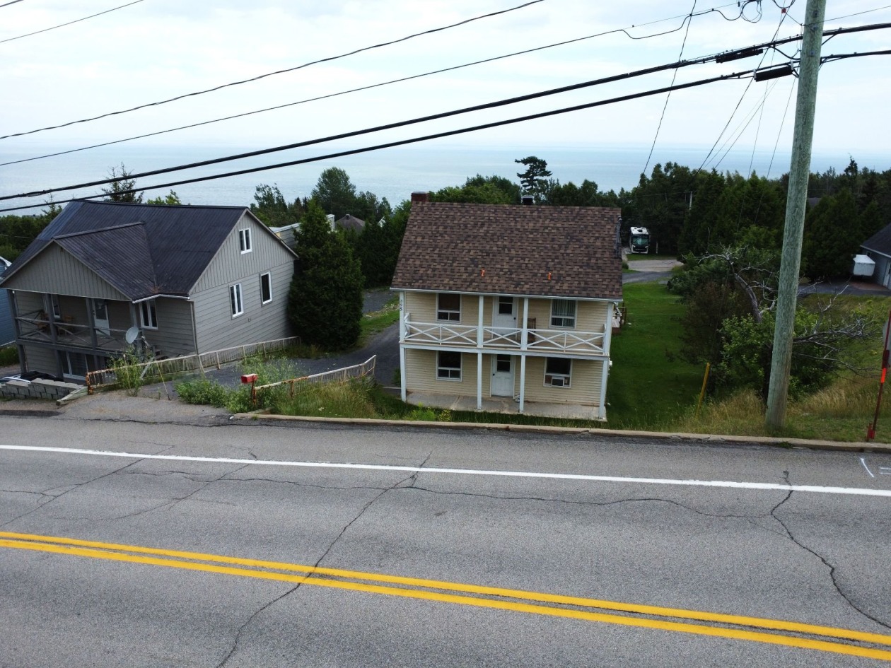 395 - 405, Côte Bellevue — photo 1