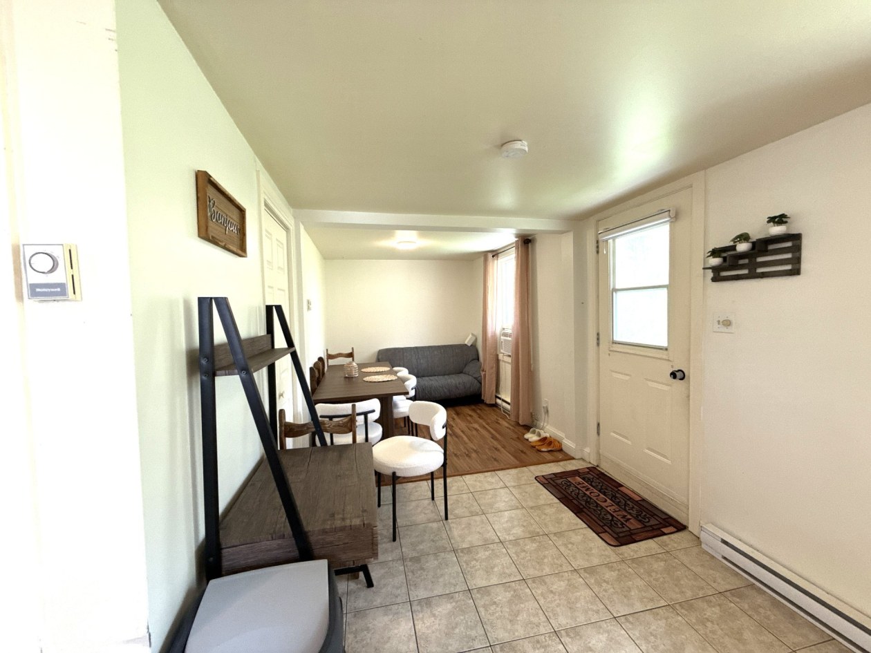 Salon — 395 - 405 Côte Bellevue, La Malbaie