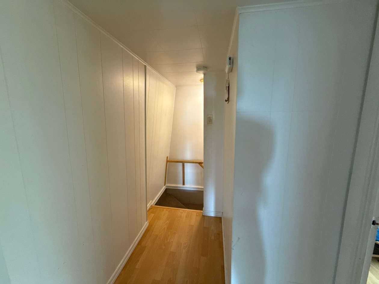 Corridor — 395 - 405 Côte Bellevue, La Malbaie