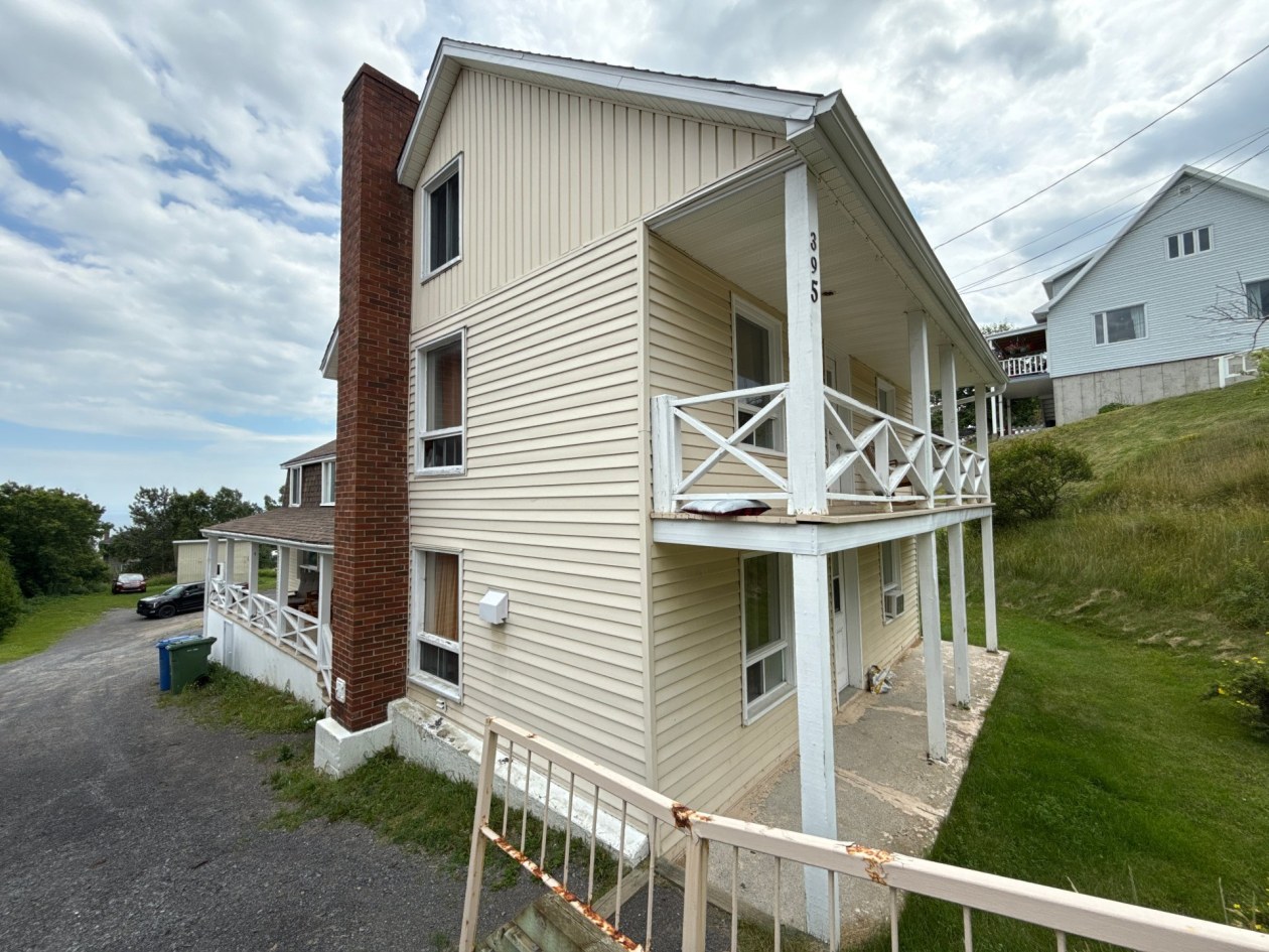 Façade — 395 - 405 Côte Bellevue, La Malbaie