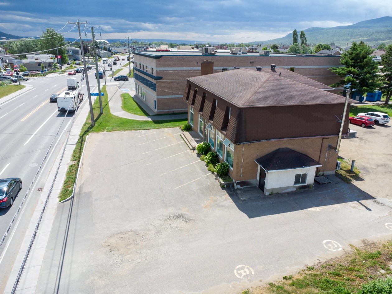983 - 985, Boul. Monseigneur-De Laval — photo 3