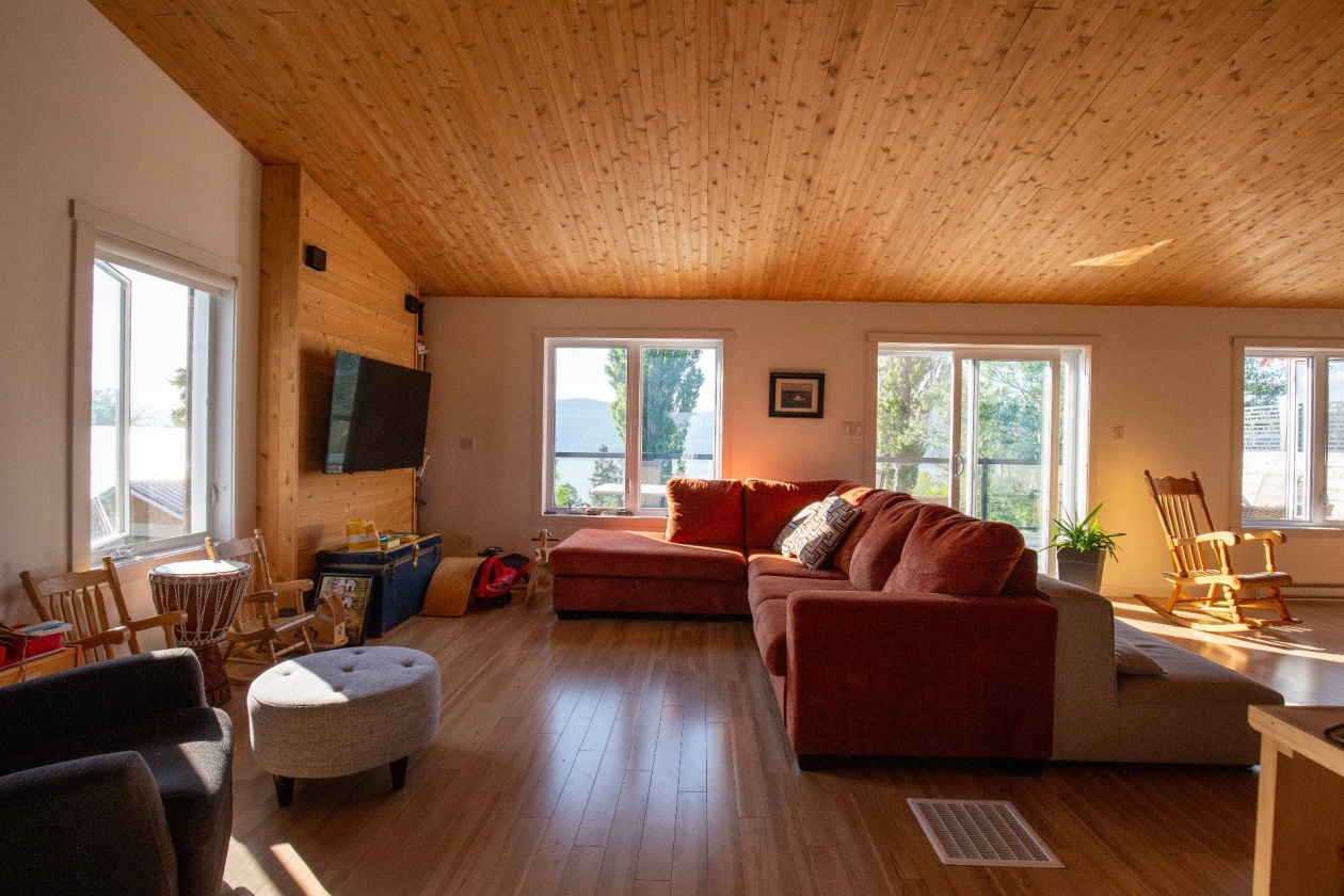 Salon — 1112 Ch. des Coudriers, L'Isle-aux-Coudres
