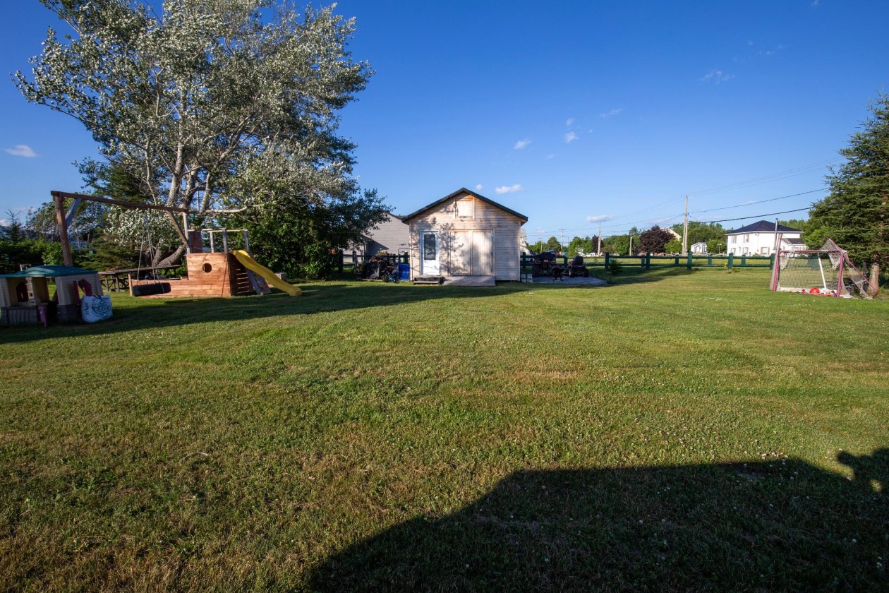 Remise — 1112 Ch. des Coudriers, L'Isle-aux-Coudres