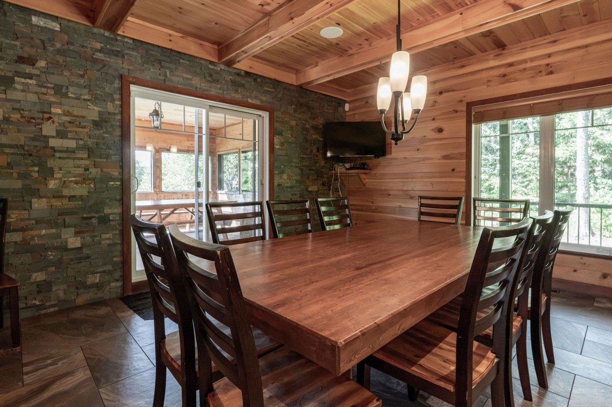 Salle à manger — 41 Ch. du Hameau, Petite-Rivière-Saint-François