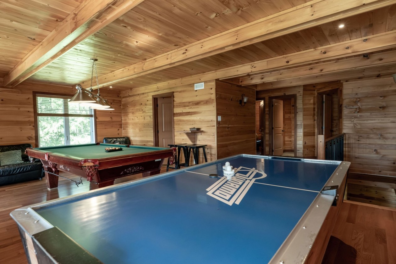 Salle familiale — 41 Ch. du Hameau, Petite-Rivière-Saint-François