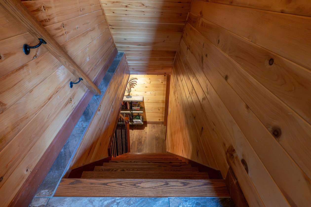 Escalier — 41 Ch. du Hameau, Petite-Rivière-Saint-François