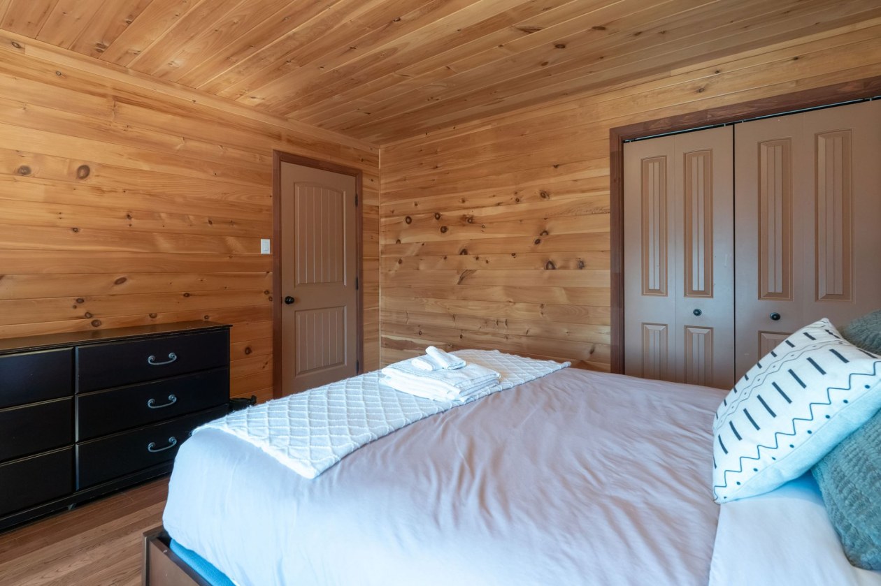 Chambre à coucher — 41 Ch. du Hameau, Petite-Rivière-Saint-François
