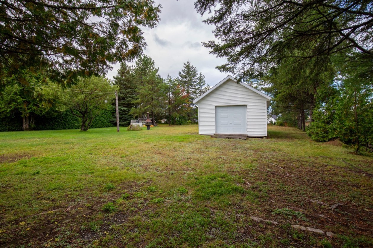 Remise — 62 Rue Principale, Notre-Dame-des-Monts