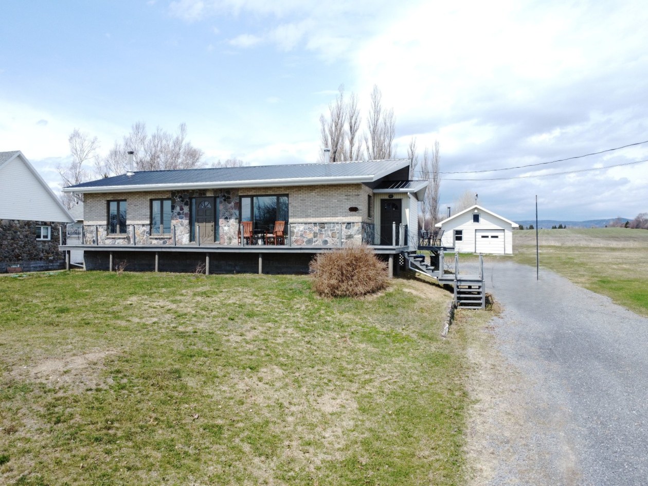 Façade — 341 Ch. de La Baleine, L'Isle-aux-Coudres