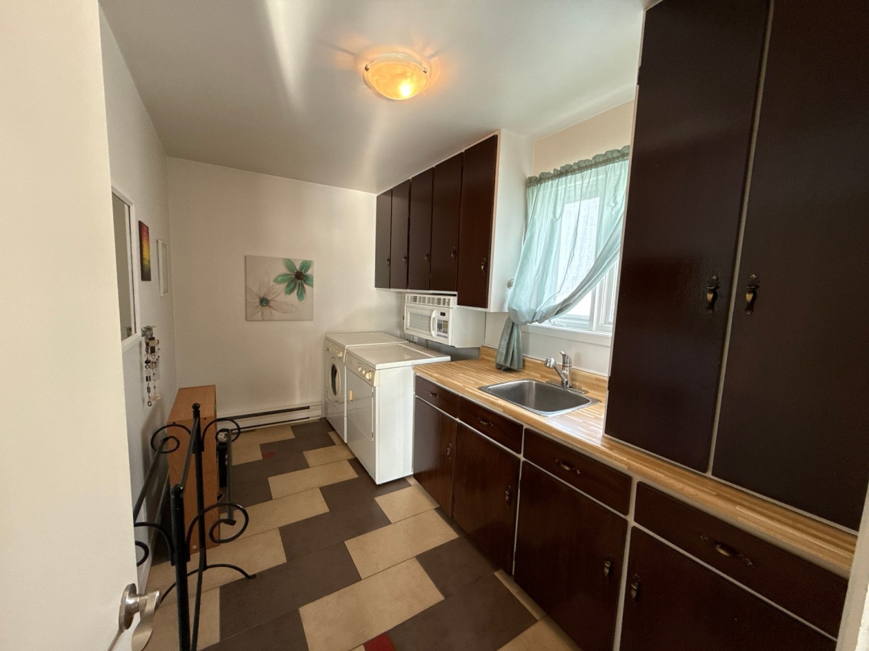 Salle de lavage — 341 Ch. de La Baleine, L'Isle-aux-Coudres