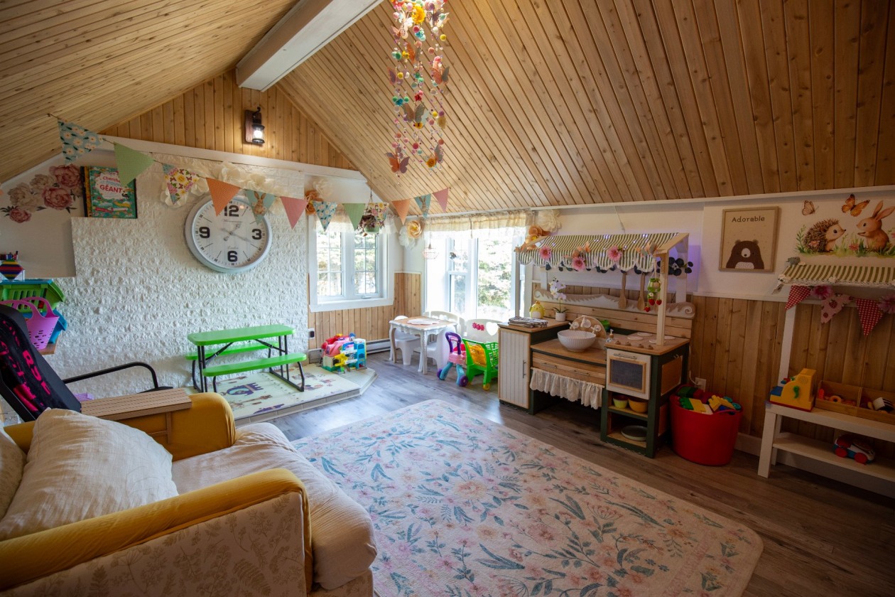 Salle familiale — 1385 Boul. Malcolm-Fraser, La Malbaie