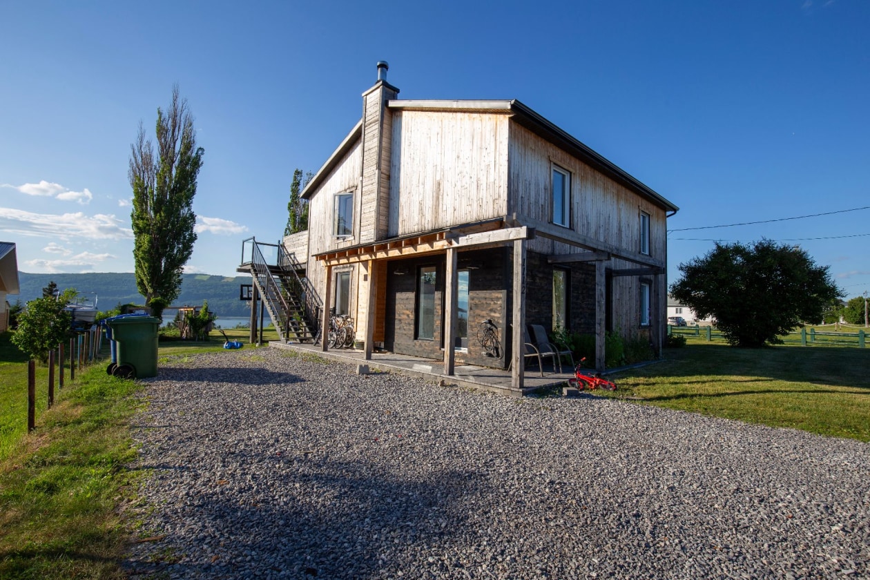 Façade — 1112 Ch. des Coudriers, L'Isle-aux-Coudres