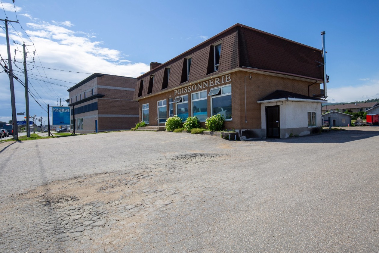 Façade — 983 - 985 Boul. Monseigneur-De Laval, Baie-Saint-Paul