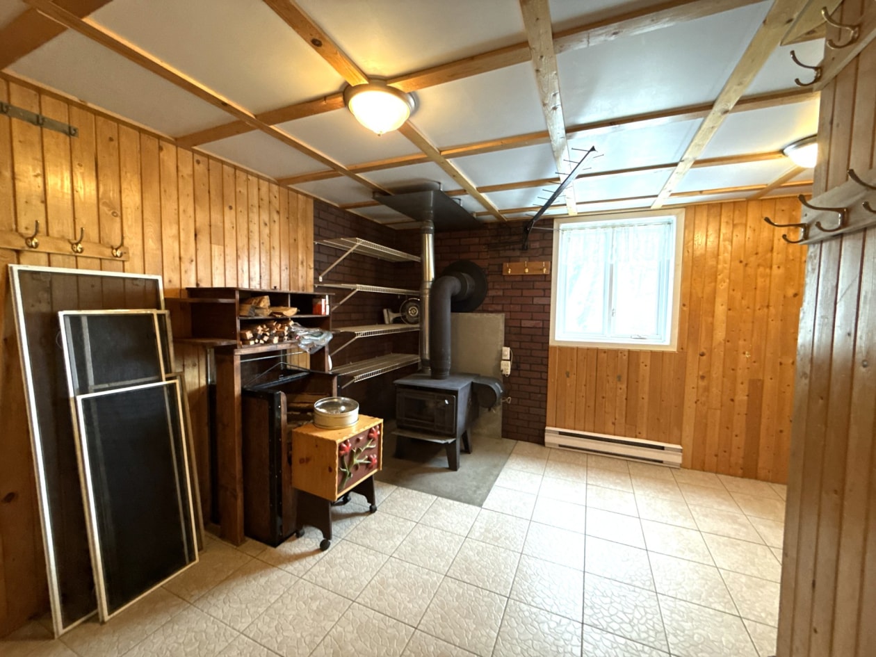 Salle familiale — 962Z - 962BZ, Petite-Rivière-Saint-François
