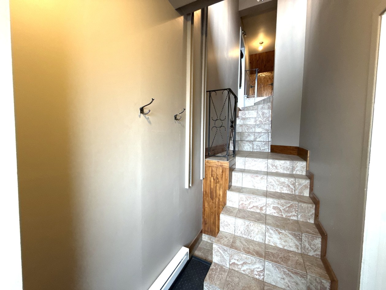 Hall d'entrée — 962Z - 962BZ, Petite-Rivière-Saint-François