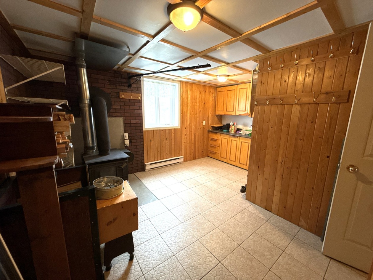 Salle familiale — 962Z - 962BZ, Petite-Rivière-Saint-François