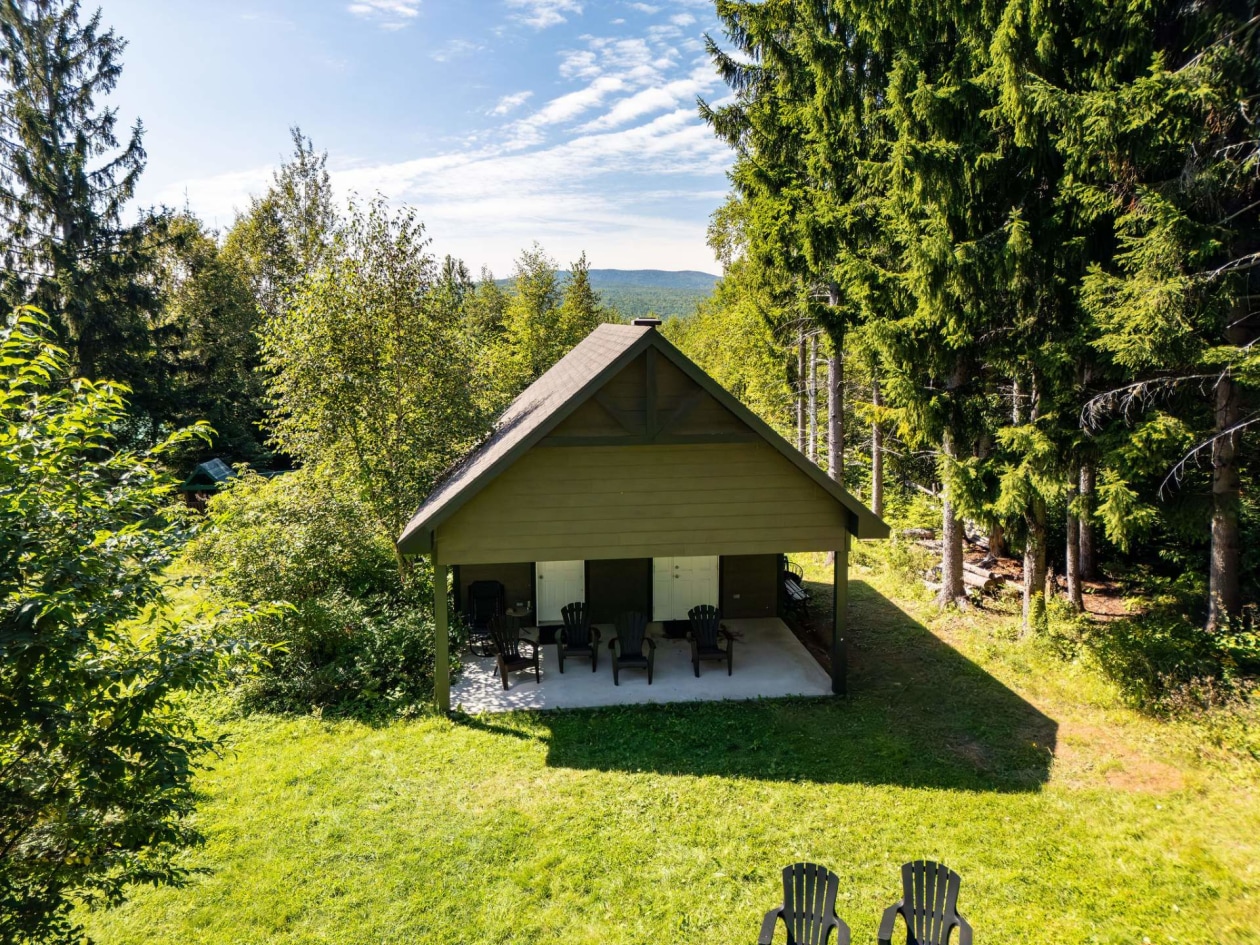 Remise — 41 Ch. du Hameau, Petite-Rivière-Saint-François