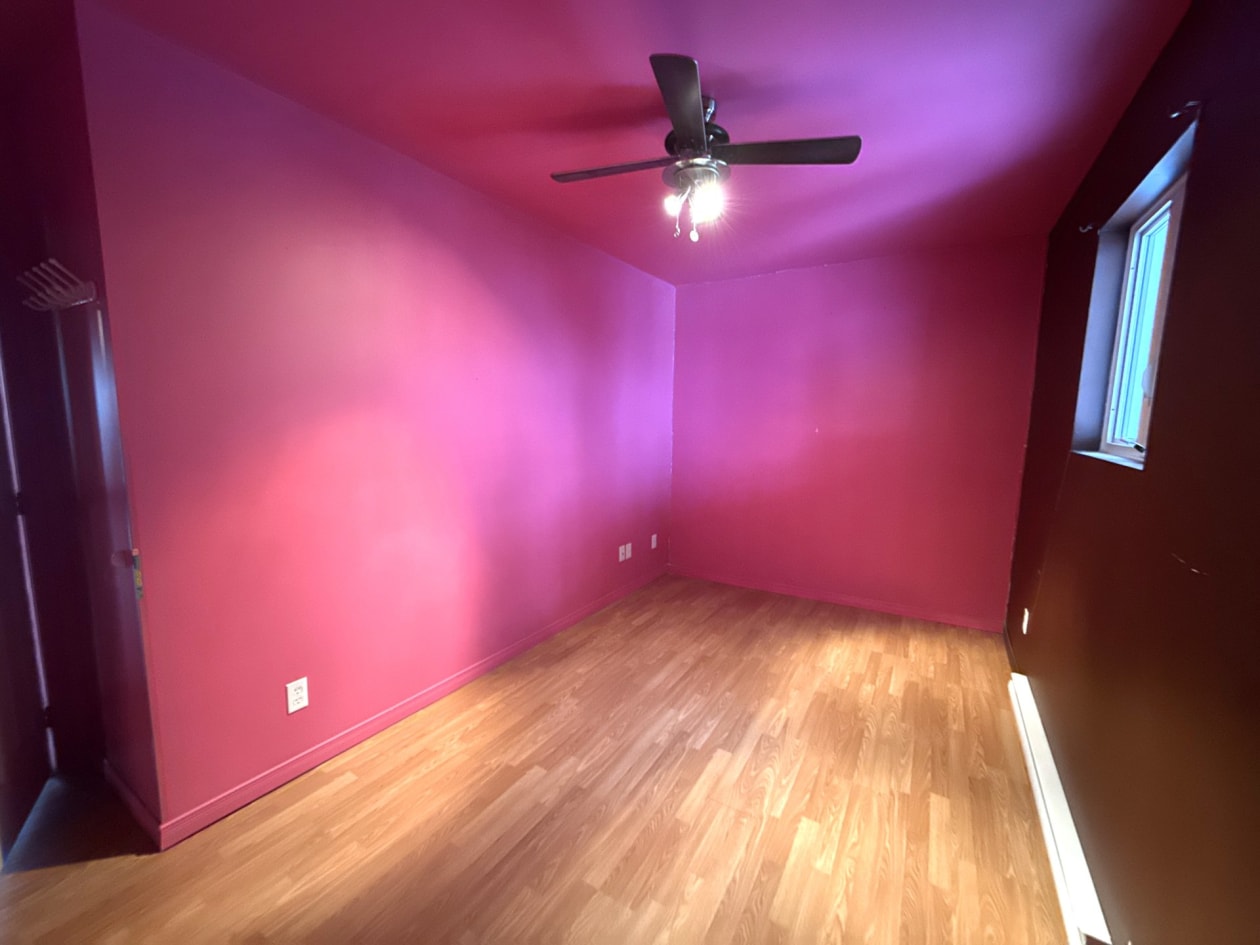 Chambre à coucher — 962 - 962B Rue Principale, Petite-Rivière-Saint-François
