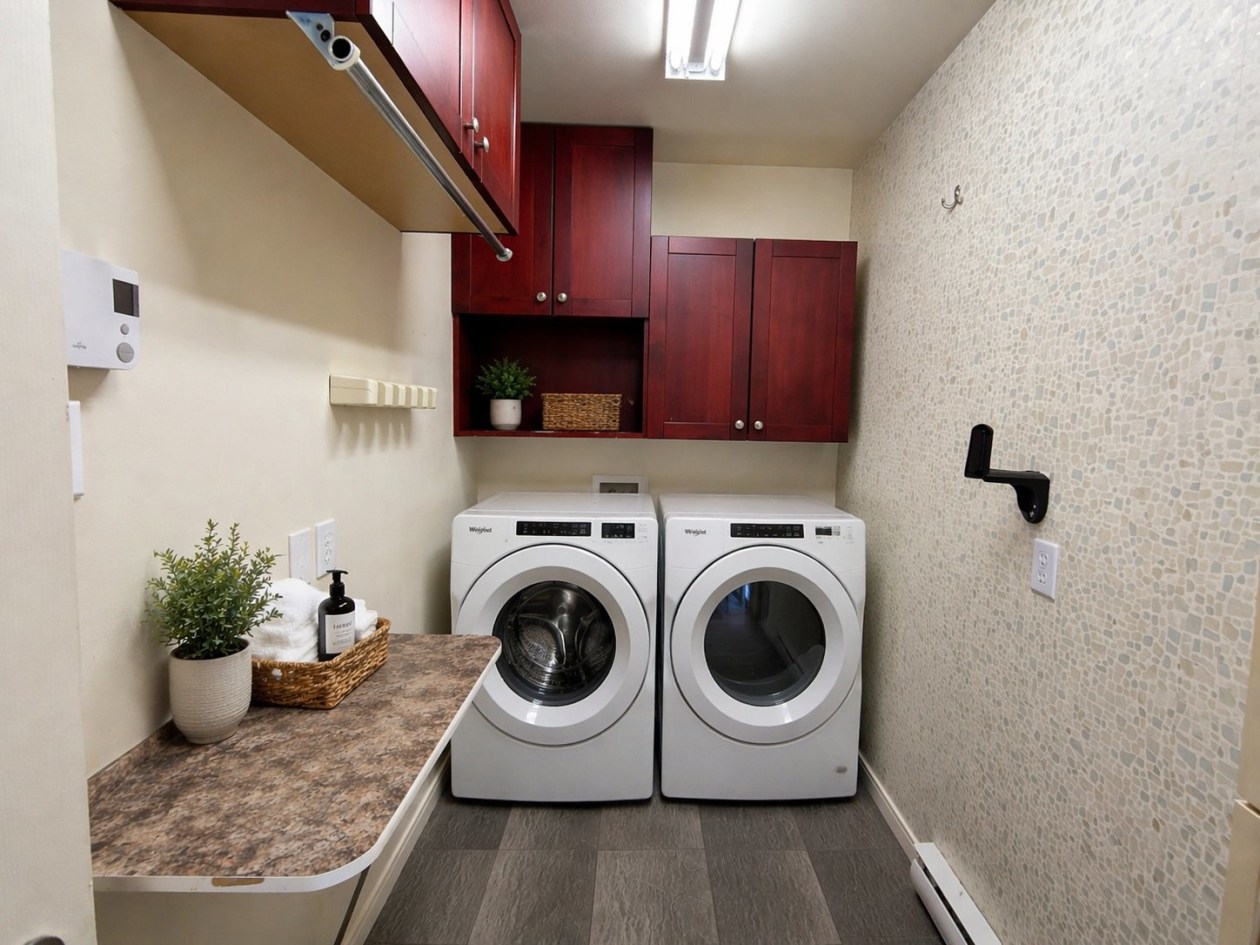 Salle de lavage — 962 - 962B Rue Principale, Petite-Rivière-Saint-François